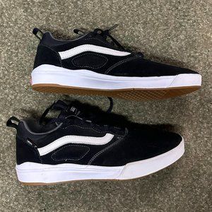 Vans Ultra Range Sneakers